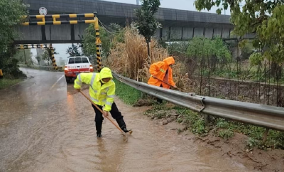 市农村公路事业发展中心闻“汛”而动 筑牢通行安全防线
