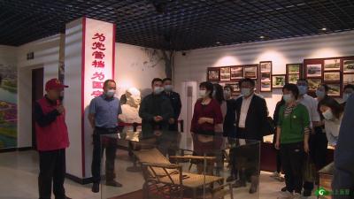 【宣传阐释精神文明创建活动·文明家庭】缅怀革命先烈 传承优良家风