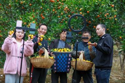 【唱响中国经济“光明论”】10个月，10万亿！