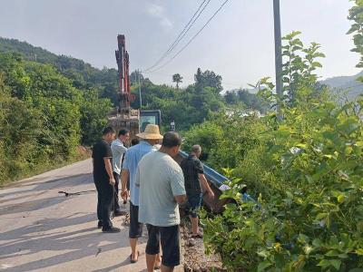 河口乡：众志成城 爱心接力——张桥村上演温馨救援一幕