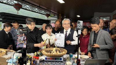 三农大V“谷哥”徐志新远安助农直播 单场销售超百万