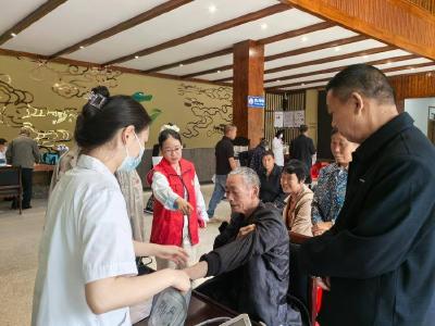 花林寺镇：免费健康体检  筑牢“银龄”健康防线