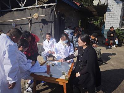 【和美远安】花林寺镇：健康服务送进村 爱心义诊暖人心