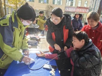 【文明远安】志愿红温暖邻里 远安公租房小区以行践初心