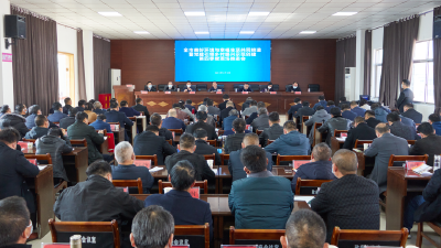 在这个全市示范创建现场推进会上，胡昊作点评并提出明确要求……
