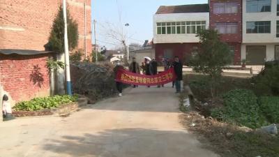 喜报送军属 尊崇暖军心