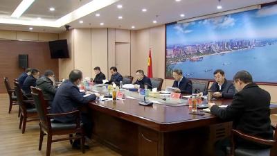 市政府党组召开2022年度民主生活会