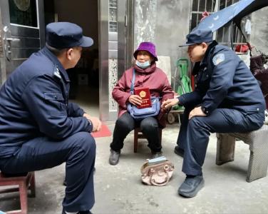 遗失的纪念章！结局很暖心，背后的故事更感人……
