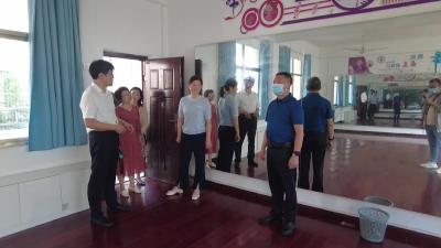 “关爱残障儿童 用心传递温暖” 市妇联开展关爱残疾学生捐赠活动
