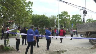 吴谷英社区：拆除乱建焕新颜