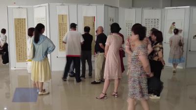 市总工会举办“党旗红·中国梦·劳动美”职工书画作品展