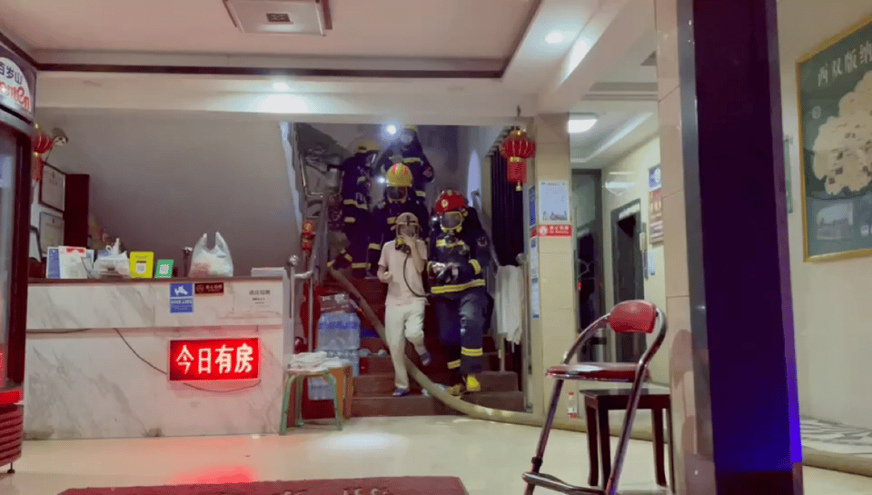 凌晨客栈火灾，9人遇难！
