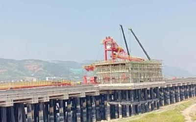 武穴市投资2.5亿元富强物流码头即将竣工