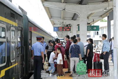27年时光转瞬即逝，武穴的你还记得那趟“慢火车”吗