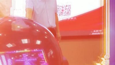 张炅：一面墙 一支笔 绘就美丽乡村新画卷