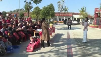 武穴市慈善会开展重阳节慰问活动