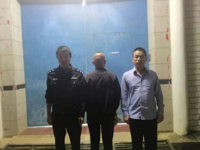 私自改装！货车变身“移动加油车”被抓