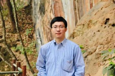 武穴籍天文学家王晓锋及团队发现了宇宙新奥秘