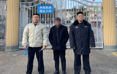 节日人多贼好下手，民警提醒：出门在外注意管好财物