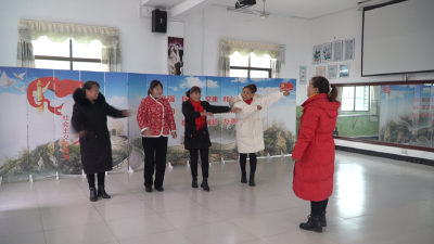 巾帼心向党 建功先行区 | 吴燕兵：自强不息好榜样 红色文艺好队长