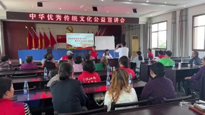 家风建设促进社会和谐公益讲座在江家林社区开课