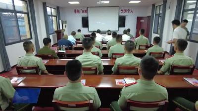 市退役军人事务局：“老兵宣讲进军营”志愿服务活动走进市武警黄冈支队某部