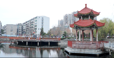 月塘湖：昔日“臭水沟” 今朝清水流  
