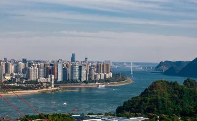 宜昌，吹响奋进“冲锋号” 