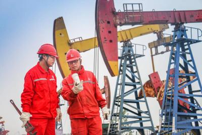 潜江市委书记叶杨：攀高比强 创先争优 在服务支点建设中勇当标杆 