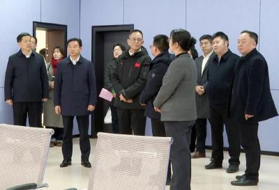省人社厅党组成员、副厅长刘鸿来我市调研 