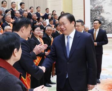 王忠林会见离退休干部暨老干部工作先进集体和先进个人代表 弘扬光荣传统 永葆政治本色 为支点建设贡献“银发力量”