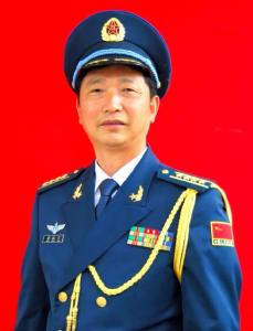 鄢献民：正师级雷达军官到硬核文化使者