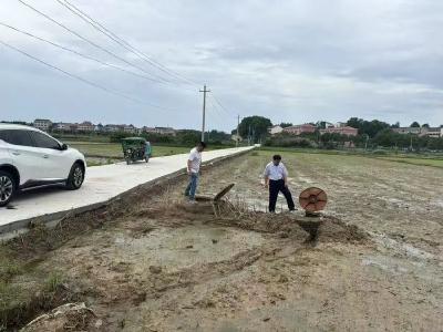 【锲而不舍落实中央八项规定精神】四望镇：向“民”而行解决群众“堵心事”