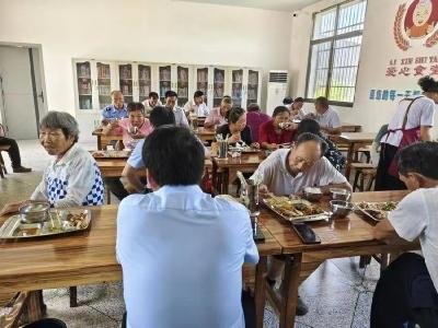 花桥镇：聚焦老人“吃饭愁” 托起幸福“食”光
