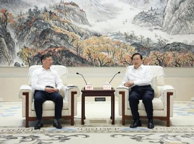 王忠林会见宝武集团董事长胡望明总经理侯安贵 加快产业转型升级 着力培育发展新动能