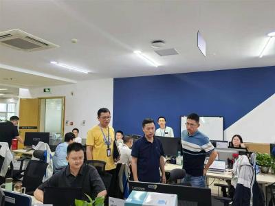 不“卷价格”优价值 ——新能源车红海中的新岚图