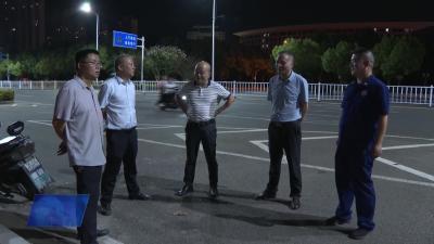 我市多部门联合开展物业领域集中整治“小区夜查”行动