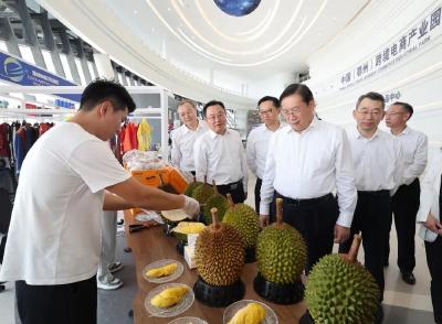 王忠林到花湖国际机场开展十五五规划专题调研并召开座谈会 加快打造国际一流航空货运枢纽 提升我省“十五五”对外开放能级