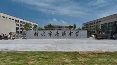 查俊督导全市教育重点项目建设