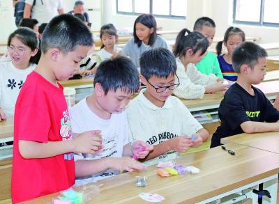 这个暑假，黄石伢不“孤”也不“宅” ——探访黄石爱心托管班里的民生温度