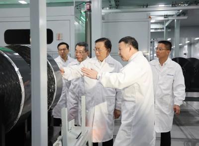 王忠林在宜昌调研时强调 切实加快产业发展 做大做强县域经济 努力为全省支点建设作出更大贡献