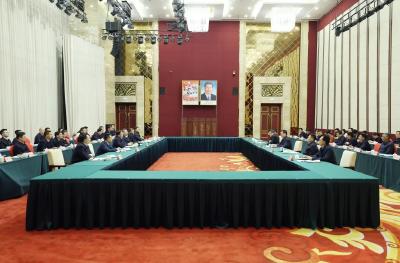 湖北·西藏工作座谈会在拉萨举行 扛牢援藏责任深化鄂藏合作 为建设社会主义现代化新西藏贡献湖北力量 王忠林王君正讲话 嘎玛泽登出席