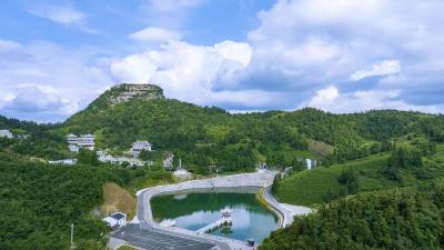 80面战旗亮相九三阅兵，这3面与黄冈有关