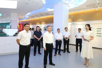 查俊赴北京同央企对接洽谈产业合作