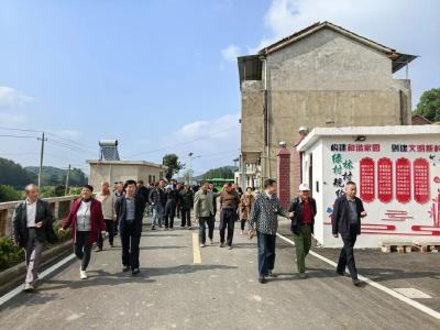 【网络中国节·重阳】情系桑榆晚共话新发展——梅川镇举办2025年离退休老干部重阳节活动