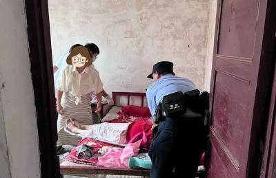 老人在家突发中风、房门反锁，危急时刻……