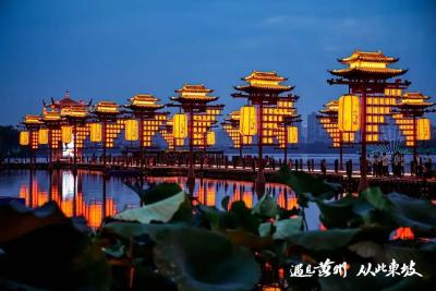 遗爱湖畔光影交织 千年黄州诗画共鸣