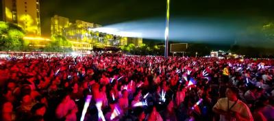 【月满华诞 家国同庆】国庆首日，武穴文旅大餐精彩纷呈