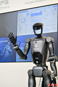 东风汽车“人形机器人”明年上岗