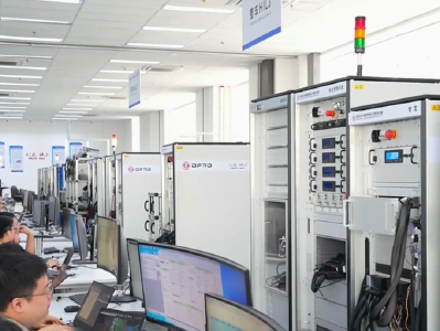 贯彻四中全会精神在一线·看产业倍增 | 从30万辆神龙到30万辆岚图 湖北汽车的转型之路